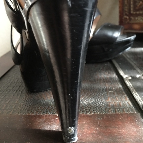 Michael Kors Heels. Black - Picture 2 of 6